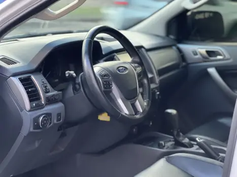 FORD Ranger 3.2 20V CABINE DUPLA 4X4 LIMITED TURBO DIESEL AUTOM�TICO, Foto 6