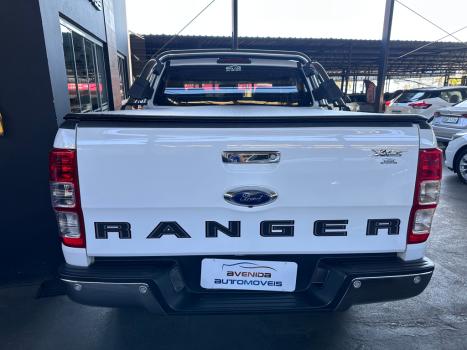 FORD Ranger 3.2 20V XLT 4X4 CABINE DUPLA TURBO DIESEL AUTOM�TICO, Foto 4