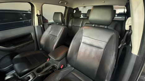FORD Ranger 3.2 20V XLT 4X4 CABINE DUPLA TURBO DIESEL AUTOM�TICO, Foto 13