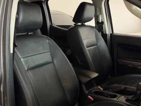 FORD Ranger 3.2 20V XLT 4X4 CABINE DUPLA TURBO DIESEL AUTOM�TICO, Foto 9