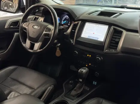 FORD Ranger 3.2 20V XLT 4X4 CABINE DUPLA TURBO DIESEL AUTOM�TICO, Foto 13