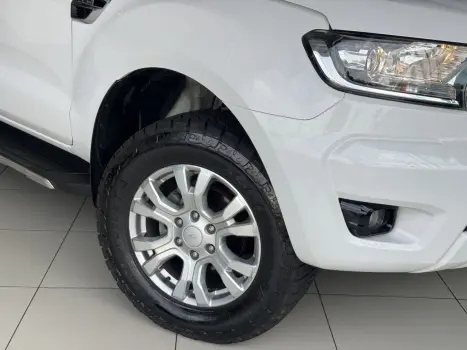 FORD Ranger 3.2 20V XLT 4X4 CABINE DUPLA TURBO DIESEL AUTOM�TICO, Foto 3