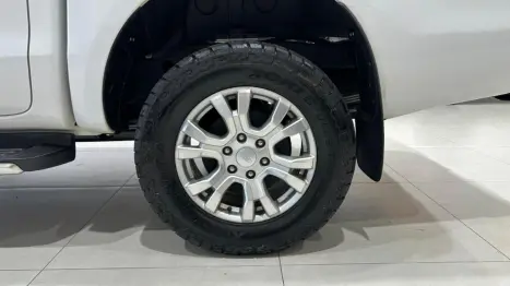 FORD Ranger 3.2 20V XLT 4X4 CABINE DUPLA TURBO DIESEL AUTOM�TICO, Foto 13