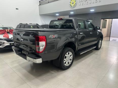 FORD Ranger 3.2 20V XLT 4X4 CABINE DUPLA TURBO DIESEL AUTOM�TICO, Foto 4