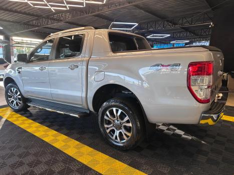 FORD Ranger 3.2 20V CABINE DUPLA 4X4 LIMITED TURBO DIESEL AUTOM�TICO, Foto 4