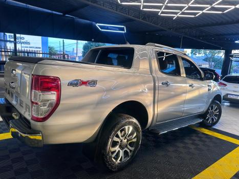FORD Ranger 3.2 20V CABINE DUPLA 4X4 LIMITED TURBO DIESEL AUTOM�TICO, Foto 5