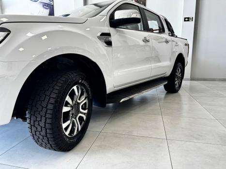 FORD Ranger 3.2 20V XLT 4X4 CABINE DUPLA TURBO DIESEL AUTOM�TICO, Foto 11