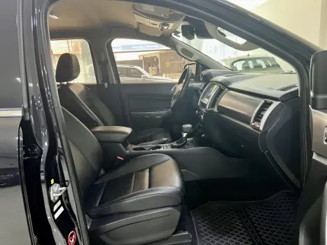 FORD Ranger 3.2 20V CABINE DUPLA 4X4 LIMITED TURBO DIESEL AUTOM�TICO, Foto 8