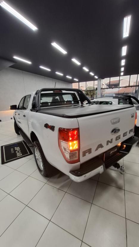 FORD Ranger 3.2 20V XLT 4X4 CABINE DUPLA TURBO DIESEL AUTOM�TICO, Foto 6