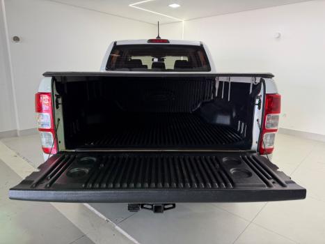 FORD Ranger 3.2 20V XLT 4X4 CABINE DUPLA TURBO DIESEL AUTOM�TICO, Foto 16