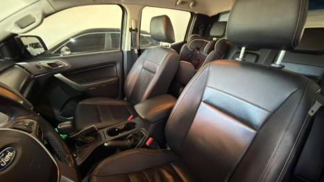 FORD Ranger 3.2 20V CABINE DUPLA 4X4 LIMITED TURBO DIESEL AUTOM�TICO, Foto 5