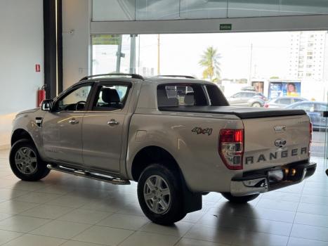 FORD Ranger 3.2 20V CABINE DUPLA 4X4 LIMITED TURBO DIESEL AUTOM�TICO, Foto 7