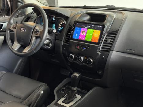 FORD Ranger 3.2 20V CABINE DUPLA 4X4 LIMITED TURBO DIESEL AUTOM�TICO, Foto 13