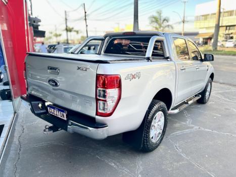 FORD Ranger 3.2 20V XLT 4X4 CABINE DUPLA TURBO DIESEL AUTOM�TICO, Foto 4