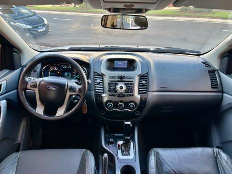 FORD Ranger 3.2 20V XLT 4X4 CABINE DUPLA TURBO DIESEL AUTOM�TICO, Foto 10