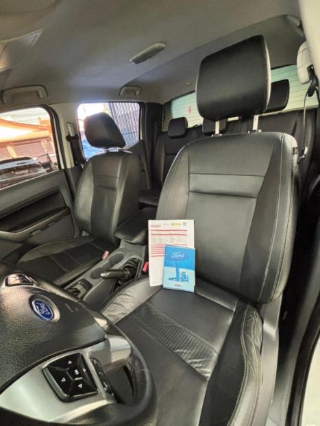 FORD Ranger 3.2 20V CABINE DUPLA 4X4 LIMITED TURBO DIESEL AUTOM�TICO, Foto 8