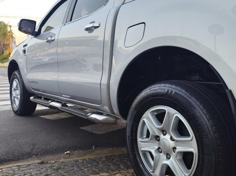 FORD Ranger 3.2 20V CABINE DUPLA 4X4 LIMITED TURBO DIESEL AUTOM�TICO, Foto 7