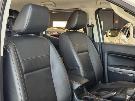 FORD Ranger 3.2 20V CABINE DUPLA 4X4 LIMITED TURBO DIESEL AUTOM�TICO, Foto 9