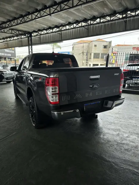 FORD Ranger 3.2 20V XLT 4X4 CABINE DUPLA TURBO DIESEL AUTOM�TICO, Foto 2