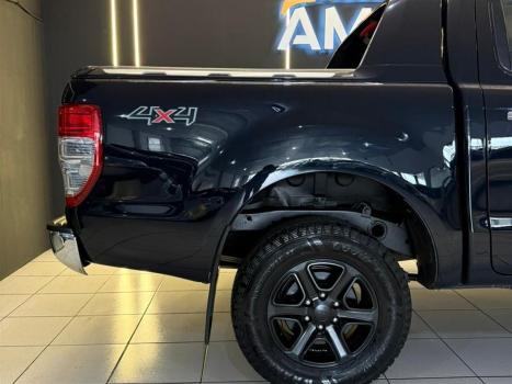 FORD Ranger 3.2 20V CABINE DUPLA 4X4 LIMITED TURBO DIESEL AUTOM�TICO, Foto 4