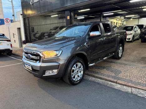 FORD Ranger 3.2 20V XLT 4X4 CABINE DUPLA TURBO DIESEL AUTOMÁTICO, Foto 3