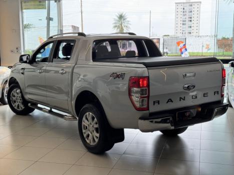 FORD Ranger 3.2 20V CABINE DUPLA 4X4 LIMITED TURBO DIESEL AUTOMÁTICO, Foto 5
