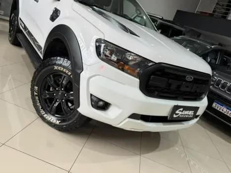 FORD Ranger 3.2 20V CABINE DUPLA 4X4 STORM TURBO DIESEL AUTOMÁTICO, Foto 4
