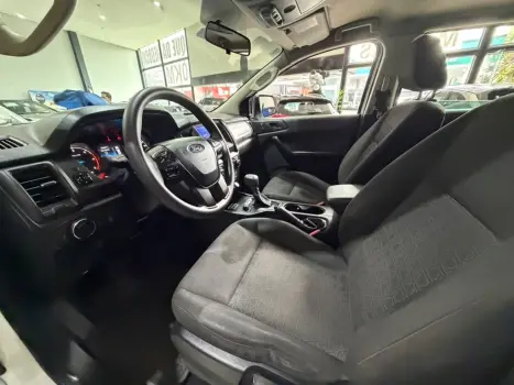FORD Ranger 3.2 20V CABINE DUPLA 4X4 STORM TURBO DIESEL AUTOMÁTICO, Foto 11