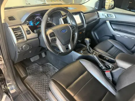 FORD Ranger 3.2 20V XLT 4X4 CABINE DUPLA TURBO DIESEL AUTOMÁTICO, Foto 13