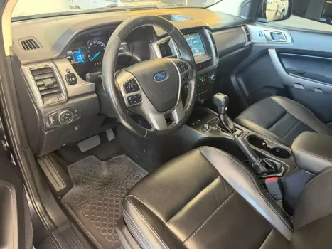 FORD Ranger 3.2 20V XLT 4X4 CABINE DUPLA TURBO DIESEL AUTOMÁTICO, Foto 18