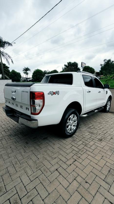 FORD Ranger 3.2 20V CABINE DUPLA 4X4 LIMITED PLUS TURBO DIESEL AUTOMÁTICO, Foto 7