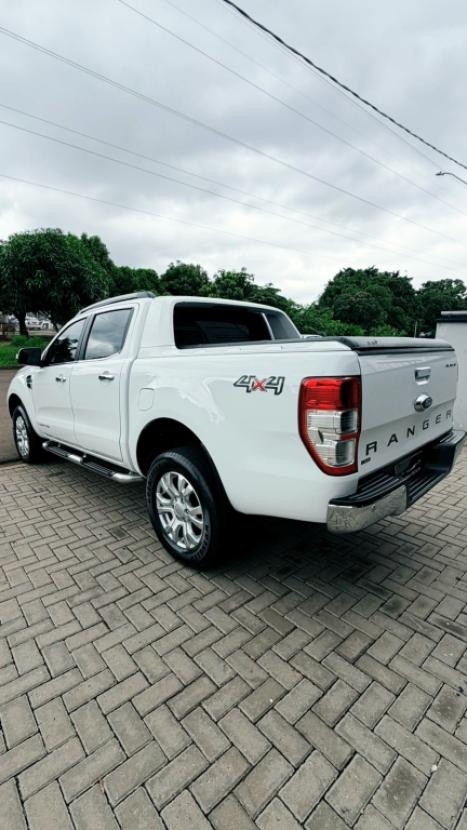 FORD Ranger 3.2 20V CABINE DUPLA 4X4 LIMITED PLUS TURBO DIESEL AUTOMÁTICO, Foto 11