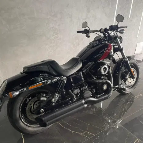 HARLEY DAVIDSON Dyna Fat Bob 1600, Foto 16