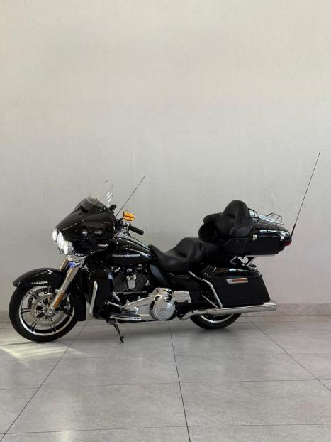 HARLEY DAVIDSON Electra Glide Ultra Limited 1800, Foto 1