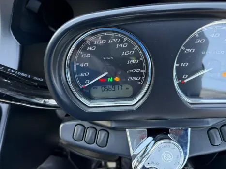 HARLEY DAVIDSON Road Glide Ultra 1800, Foto 4