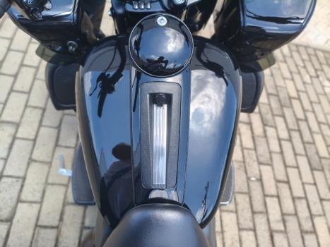 HARLEY DAVIDSON Road Glide Limited FLTRK 1800, Foto 2