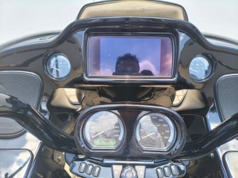 HARLEY DAVIDSON Road Glide Limited FLTRK 1800, Foto 3