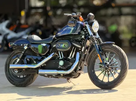 HARLEY DAVIDSON Sportster XL 883 IRON, Foto 1