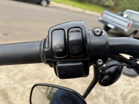 HARLEY DAVIDSON Sportster XL 883 IRON, Foto 10