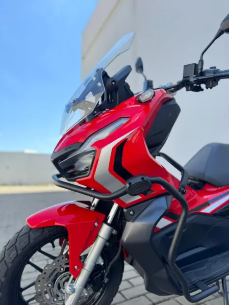 HONDA ADV 150 , Foto 3