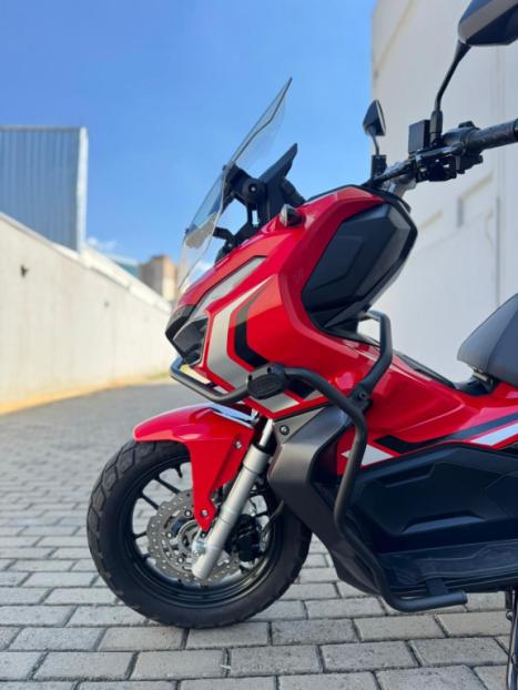 HONDA ADV 150 , Foto 4