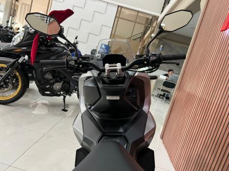 HONDA ADV 150 , Foto 9