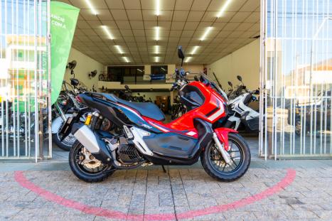HONDA ADV 150 , Foto 2