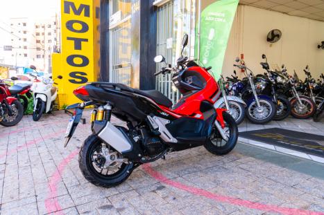 HONDA ADV 150 , Foto 4