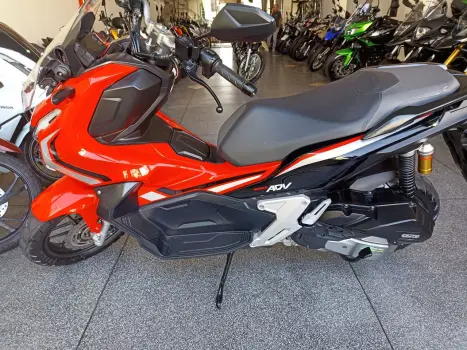 HONDA ADV 150 ABS, Foto 2