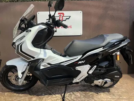 HONDA ADV 150 ABS, Foto 2