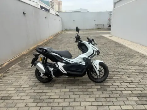 HONDA ADV 150 ABS, Foto 1