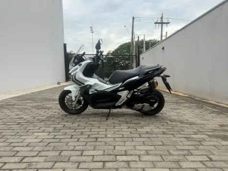 HONDA ADV 150 ABS, Foto 2