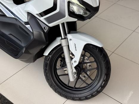 HONDA ADV 150 ABS, Foto 2