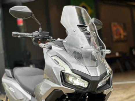 HONDA ADV 160 , Foto 2